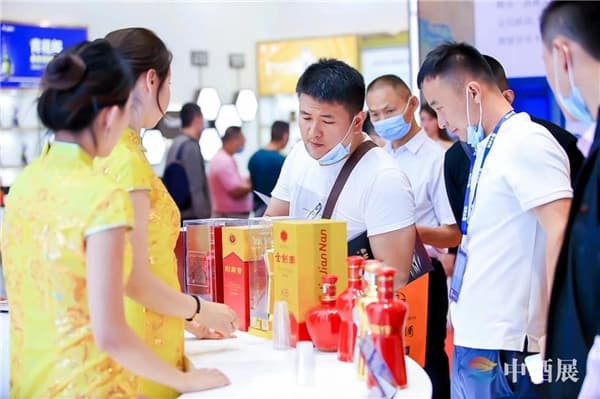 来2022第六届中酒展，与六朵金花携手助攻川酒雄起，8月8日济南见