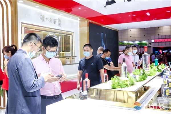 来2022第六届中酒展，与六朵金花携手助攻川酒雄起，8月8日济南见
