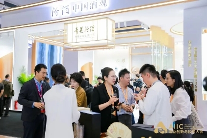 创新、改革与引领，这是突围与新生的“汾酒答案”