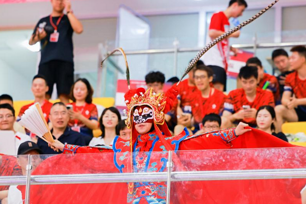 薰风“无畏挑战”羽毛球混合团体赛成都站圆满收官 全民羽球热潮席卷全城